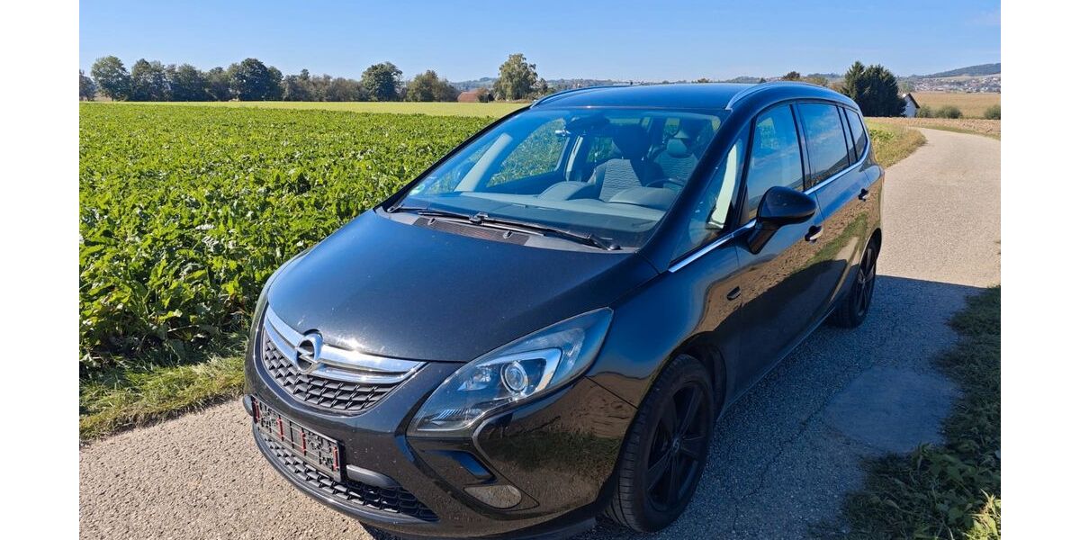 Opel Zafira Tourer 146.000 km 8.399 &euro; Dresden 01257