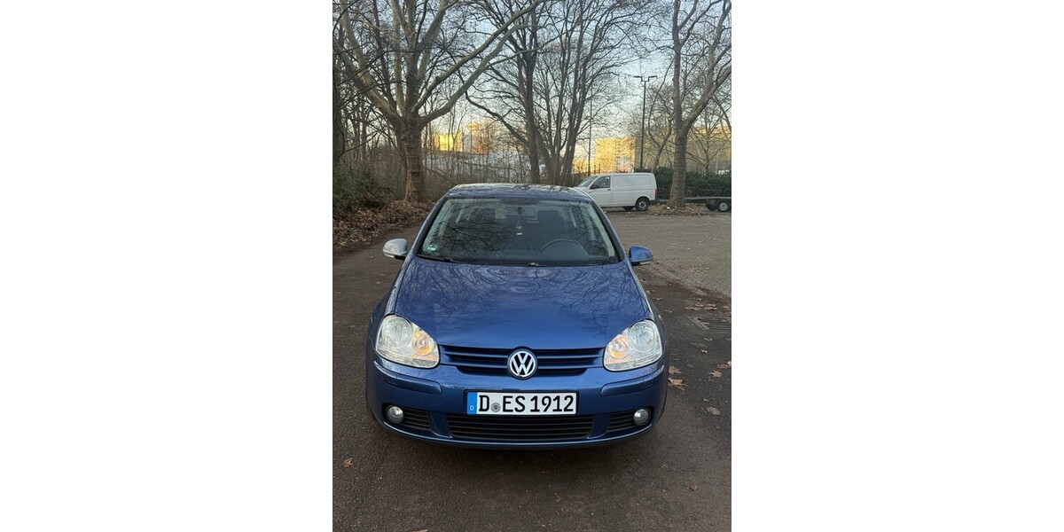 VW Golf 248.000 km 4.000 &euro; Düsseldorf 40213