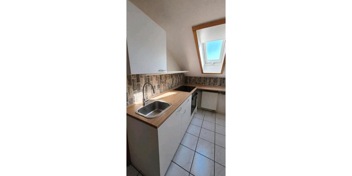 Dachgeschoßwohnung Gießen Schlangenzahl - 2 Zimmer, 45 m&sup2;, 515&euro; | Angebot:26272953