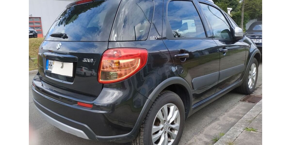 Suzuki SX4 112.400 km 7.700 &euro; Hamburg 22045