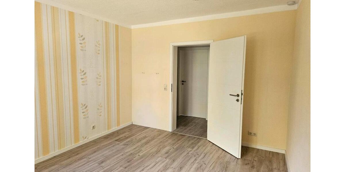 Hochparterre Hoyerswerda - 3 Zimmer, 73 m&sup2;, 117.000&euro; | Angebot:26864383