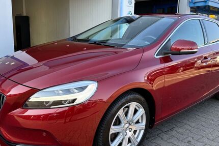 Volvo V40 58.000 km 16.290 &euro; Ayl 54441
