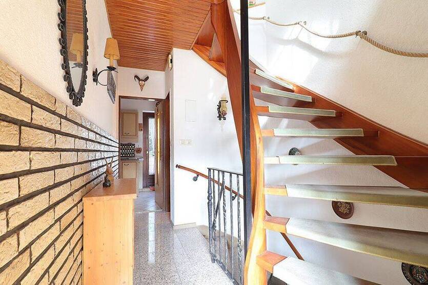 Gröpelingen Gepflegtes Zweifamilienhaus mit Garage
