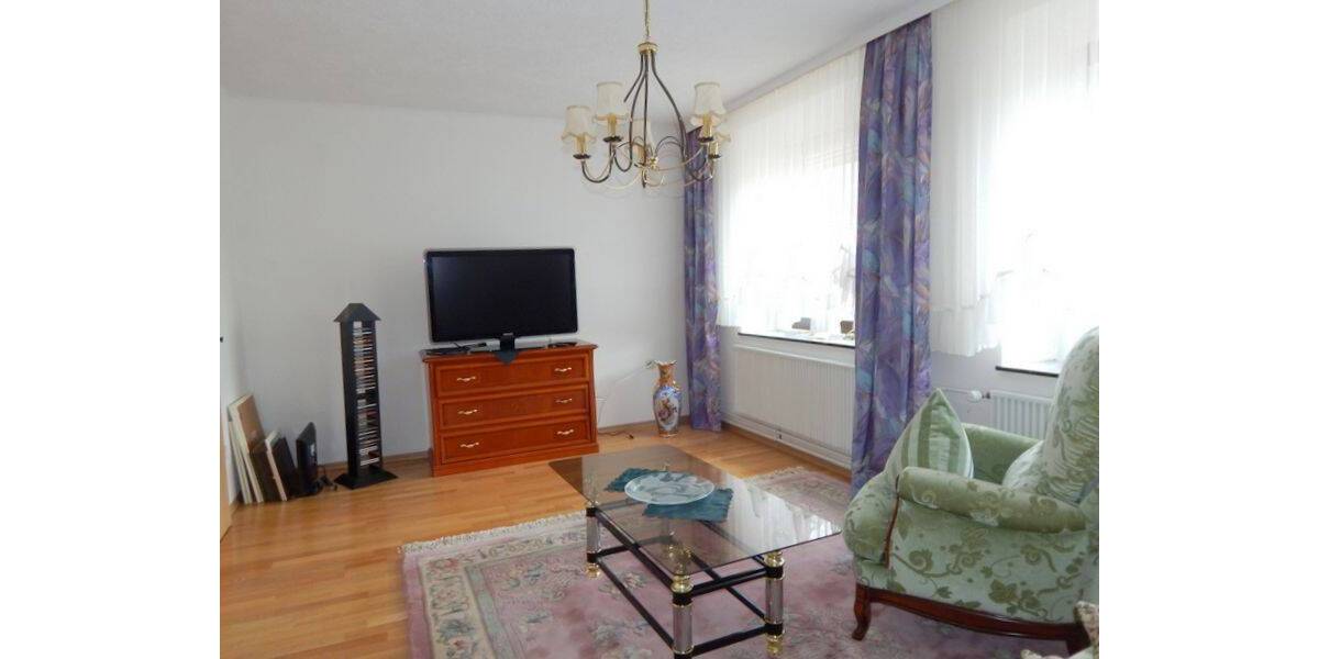 Einfamilienhaus Weiskirchen Rappweiler - 8 Zimmer, 244 m&sup2;, 299.000&euro; | Angebot:25801475