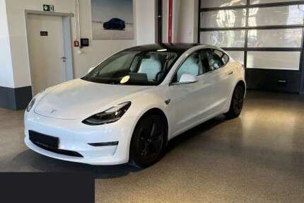 Tesla Model 3 83.218 km 26.000 &euro; Hanau 63457