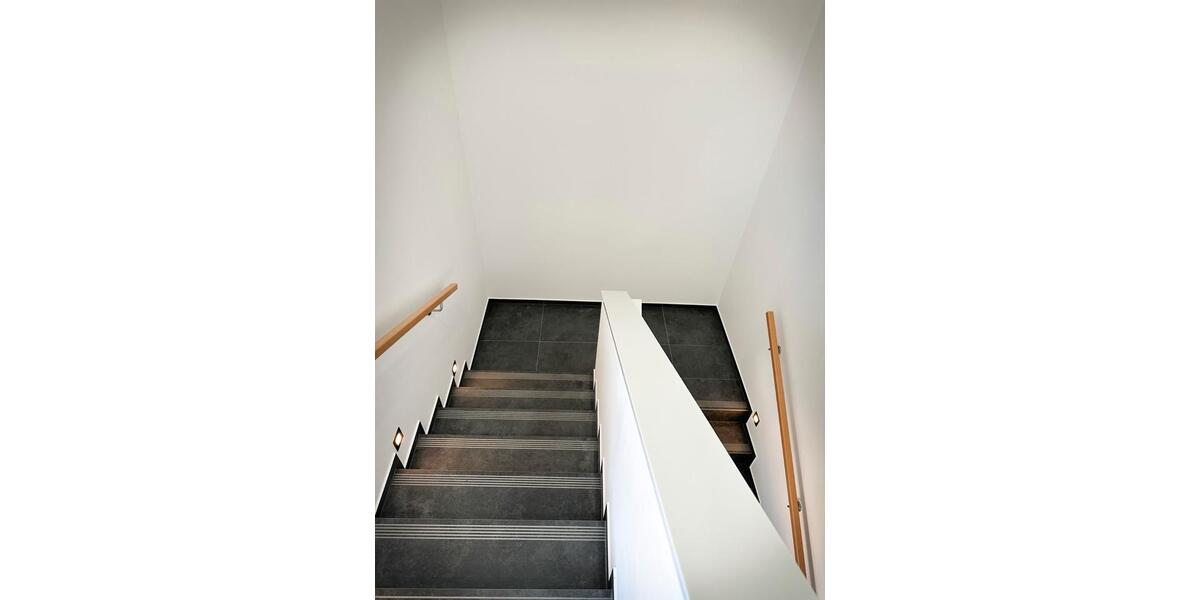 Einfamilienhaus Würzburg Sanderau - 7 Zimmer, 188 m&sup2;, 2.990&euro; | Angebot:26326326