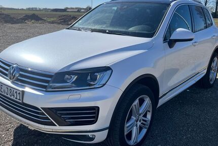 VW Touareg 185.000 km 17.899 &euro; Bedburg-Hau 47551