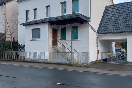 Mehrfamilienhaus zur verkaufen in Dillenburg-Oberscheld 18 zimmer