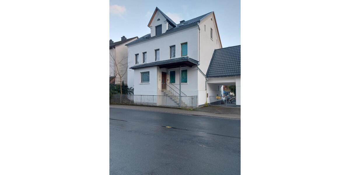 Mehrfamilienhaus zur verkaufen in Dillenburg-Oberscheld 18 zimmer