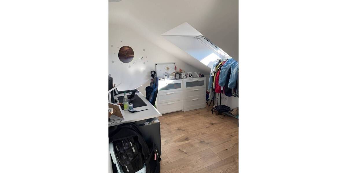 Etagenwohnung Pfullendorf Mottschieß - 5 Zimmer, 132 m&sup2;, 330.000&euro; | Angebot:26743532
