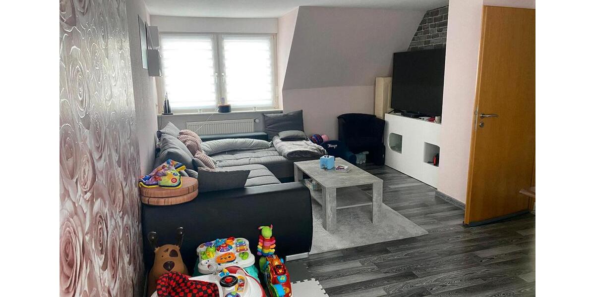 Dachgeschoßwohnung Ennigerloh - 3 Zimmer, 89 m&sup2;, 730&euro; | Angebot:25500899