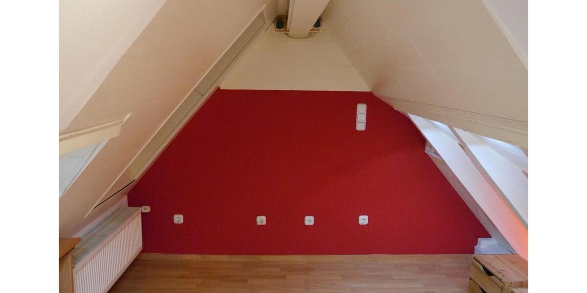 Dachgeschoßwohnung Baunatal - 4 Zimmer, 124 m&sup2;, 1.080&euro; | Angebot:25419152
