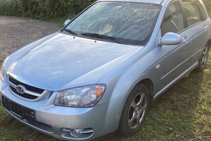 Kia Cerato 103.000 km 1.950 € Sangerhausen 06526