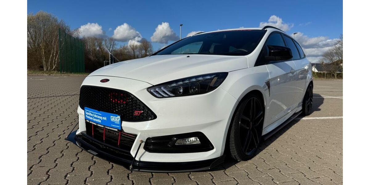 Ford Focus 115.608 km 13.999 &euro; korbach 34497
