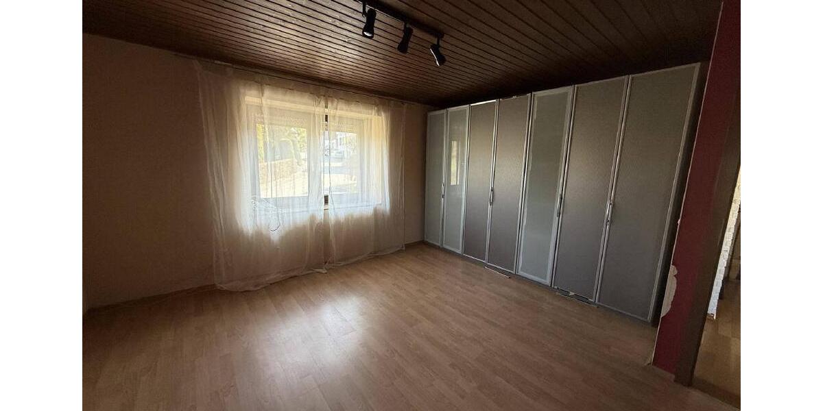 Einfamilienhaus Ense - 7 Zimmer, 270 m&sup2;, 1.350&euro; | Angebot:25918709