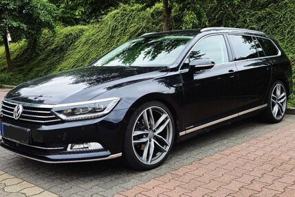 VW Passat Variant