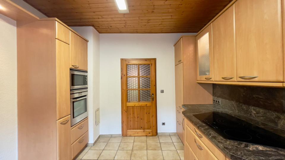 Doppelhaushälfte Bad Dürkheim - 5 Zimmer, 170 m&sup2;, 1.500&euro; | Angebot:25756085