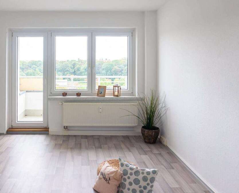 Wohnung zum Mieten in Chemnitz 204 € 32.16 m²