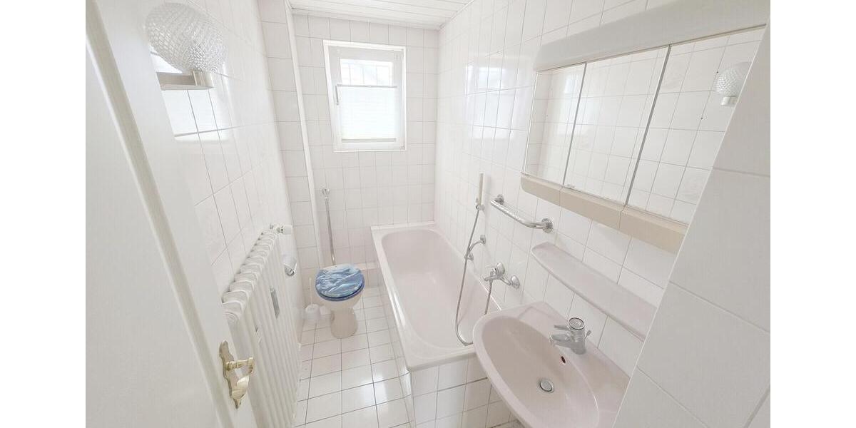 Erdgeschoßwohnung Niederkassel - 3 Zimmer, 57 m&sup2;, 749&euro; | Angebot:26279227