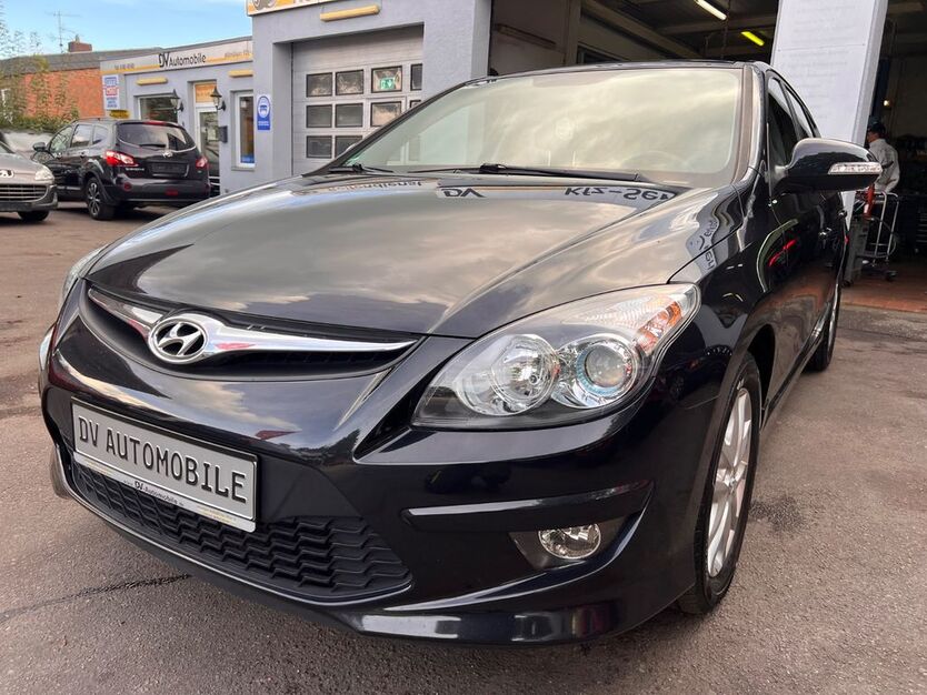 Hyundai i30 150.000 km 4.950 € Lübeck 23560