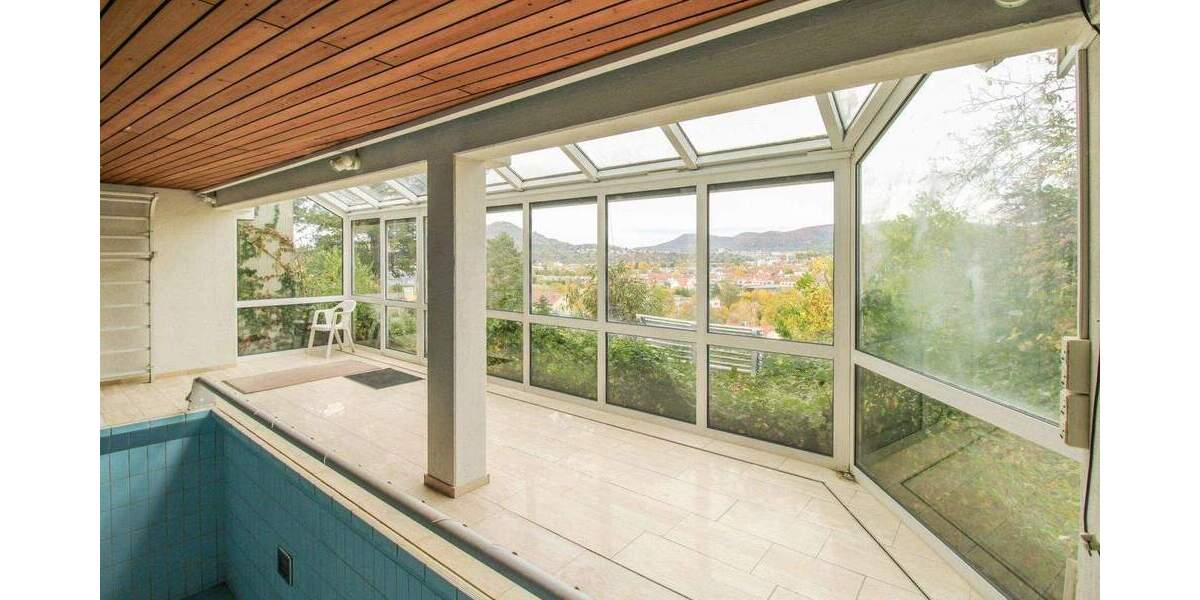 Einfamilienhaus Pfullingen - 7 Zimmer, 229 m&sup2;, 674.000&euro; | Angebot:24858592