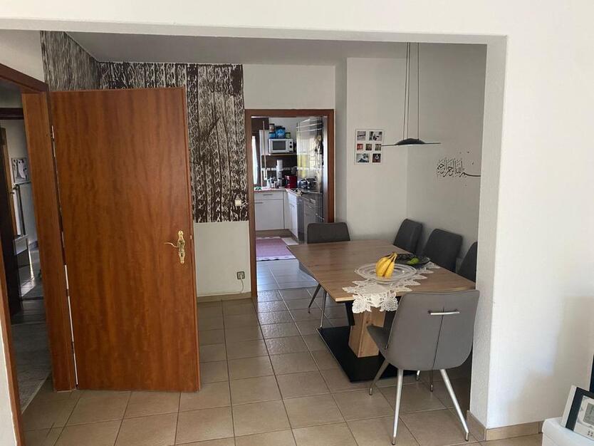 Nürnberg Pillereuth - Reihenmittelhaus mit Wintergarten und Kamin zimmer