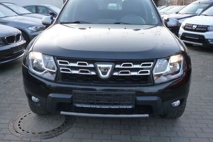 Dacia Duster 121.000 km 7.799 &euro; Trappenkamp 24610