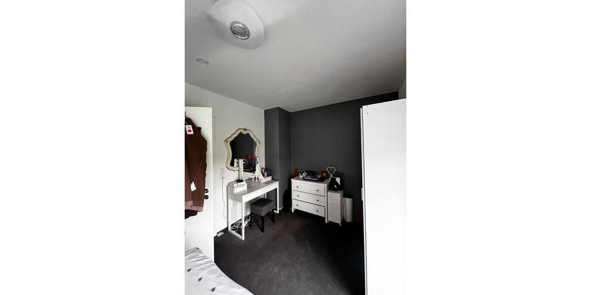 4 Zimmer Wohnung mit Balkon in 50181 Bedburg zimmer