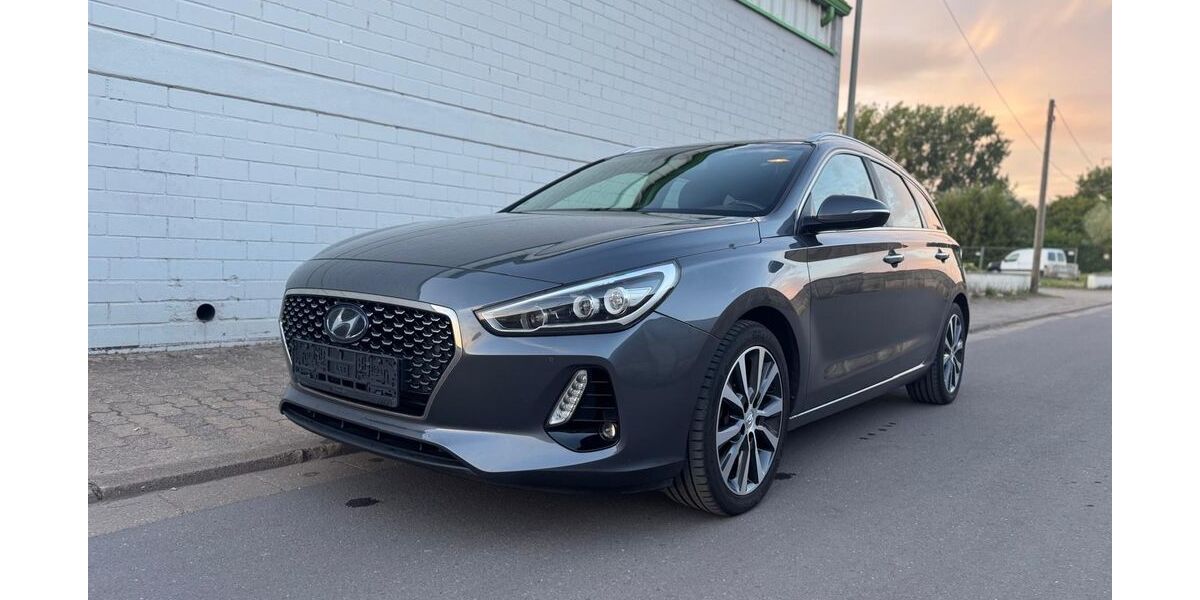 Hyundai i30 118.440 km 12.400 &euro; Rehlingen-Siersburg 66780