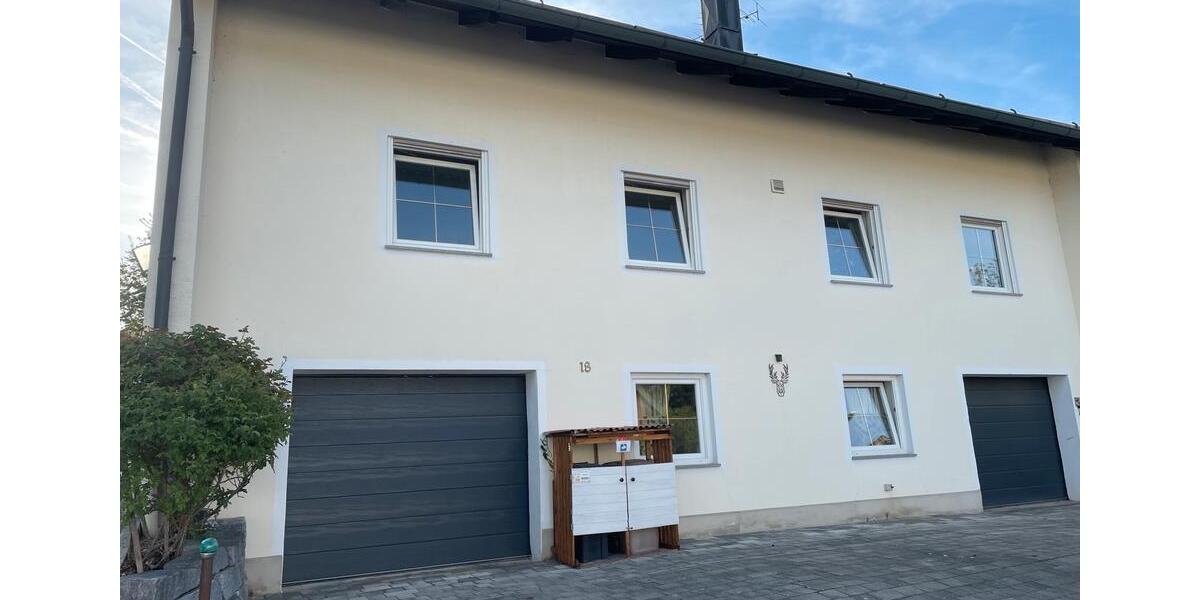 Etagenwohnung Schöllnach - 4 Zimmer, 85 m&sup2;, 950&euro; | Angebot:26414623