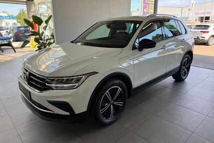 VW Tiguan 79.000 km 23.490 &euro; Braunschweig 38116