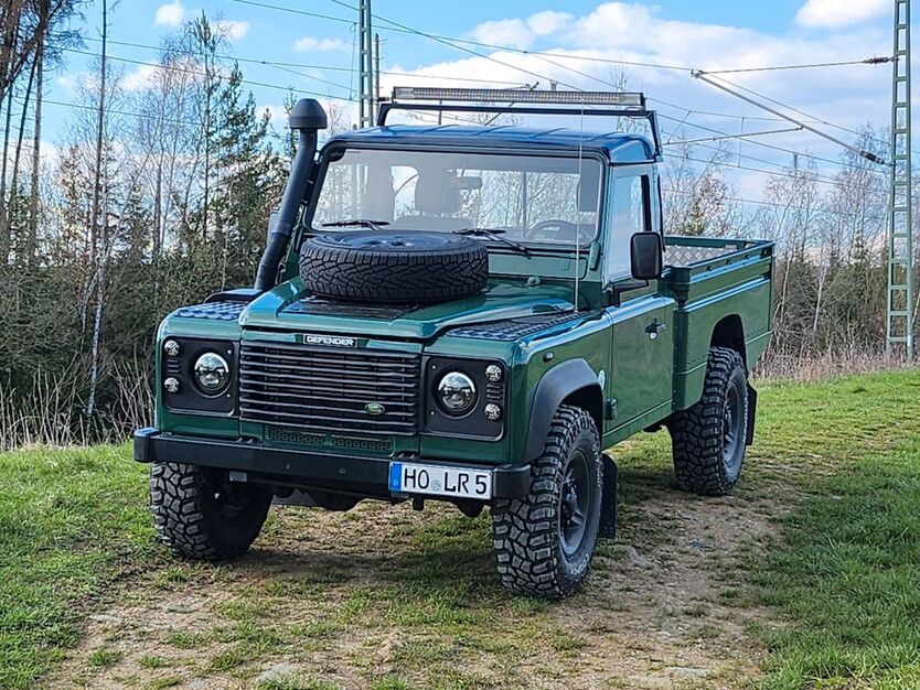 Land Rover Defender 58.125 km 48.900 € Hof 95030