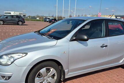 Hyundai i30 120.000 km 3.500 &euro; Linnich 52441