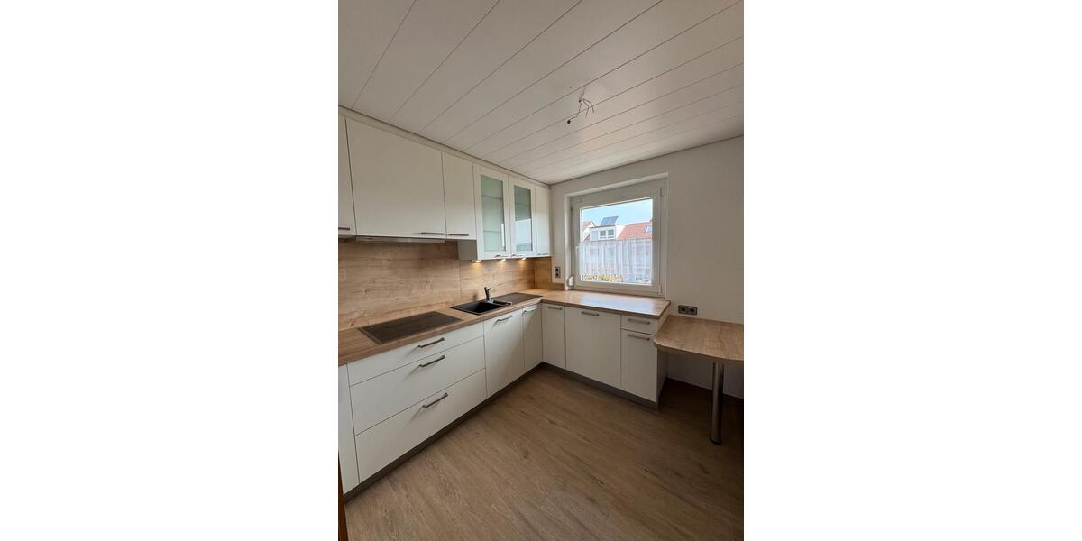 Etagenwohnung Sindelfingen Eichholz - 3 Zimmer, 68 m&sup2;, 1.190&euro; | Angebot:25517072