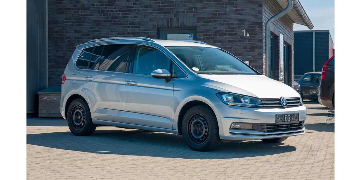 VW Touran 131.000 km 19.499 &euro; Handewitt 24983