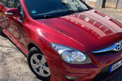 Hyundai i30 172.000 km 3.300 &euro; Carlsberg 67316