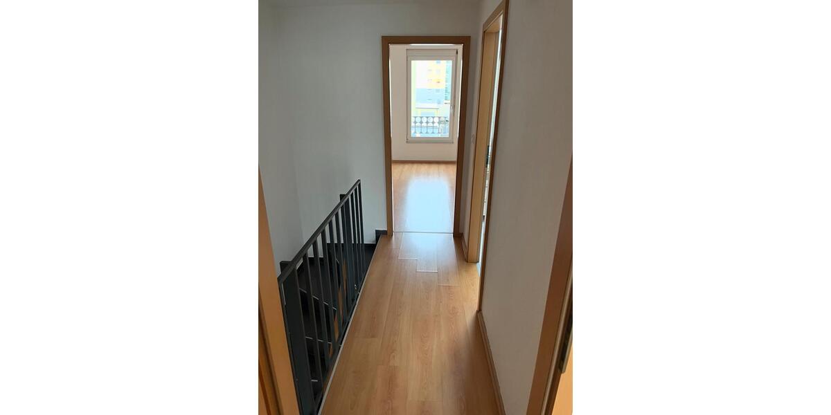 Reihenhaus Kaiserslautern - 3 Zimmer, 81 m&sup2;, 1.000&euro; | Angebot:26323065