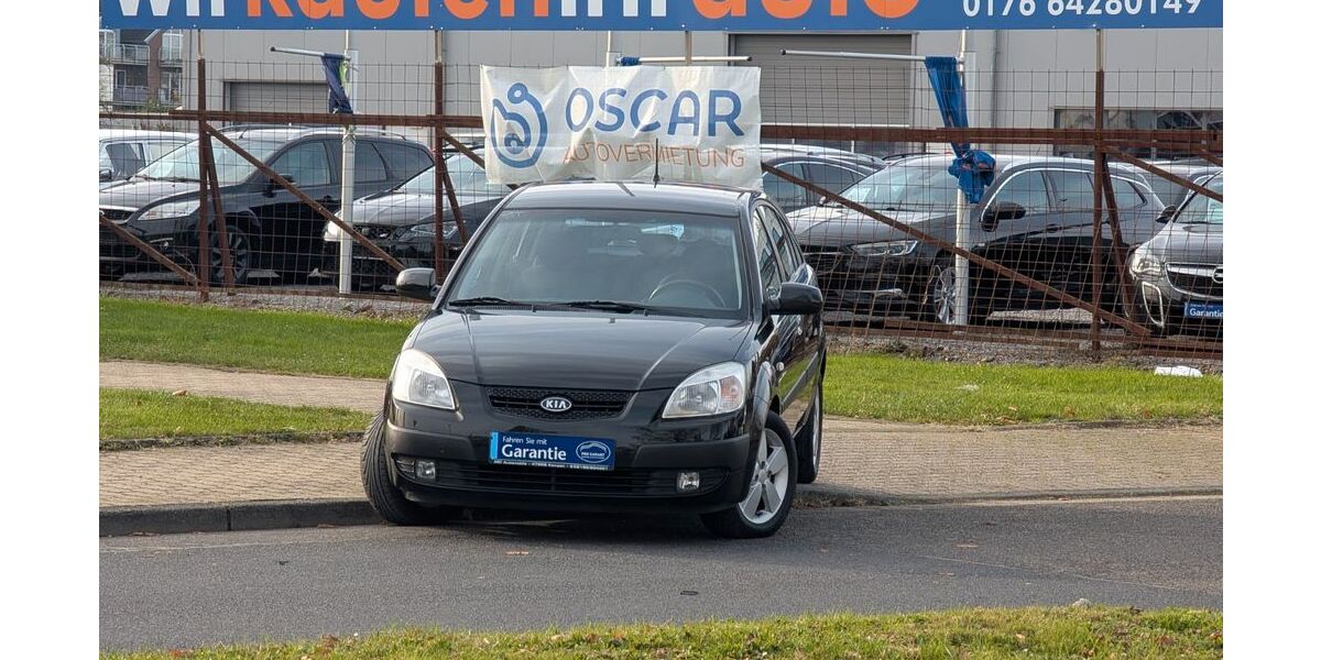 Kia Rio 98.000 km 3.899 € Kempen 47906