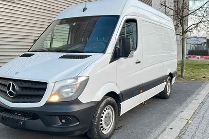 Mercedes-Benz Sprinter 199.000 km 12.990 € Frankfurt am Main 65933