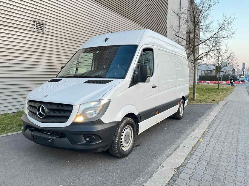 Mercedes-Benz Sprinter 199.000 km 12.990 € Frankfurt am Main 65933