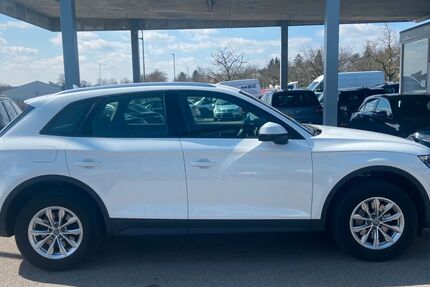 Audi Q5 89.000 km 29.900 € Asperg 71679