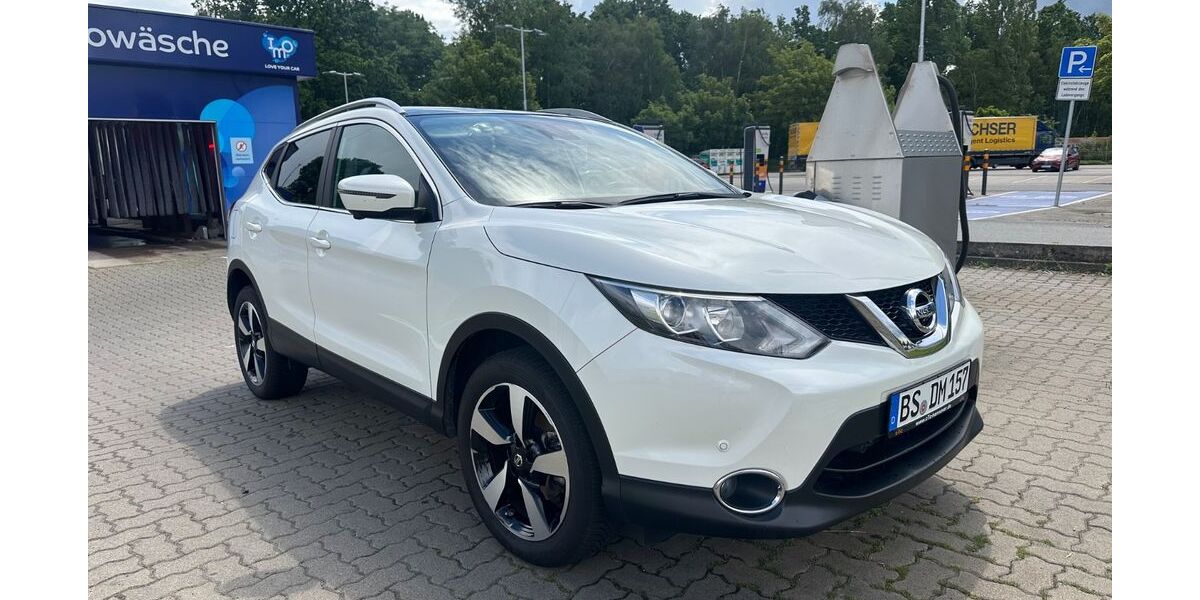 Nissan Qashqai 30.620 km 14.200 &euro; Braunschweig 38126