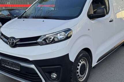 Toyota Proace 171.000 km 10.999 &euro; Remscheid 42857