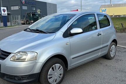 VW Fox 128.000 km 2.390 &euro; Plankstadt 68723