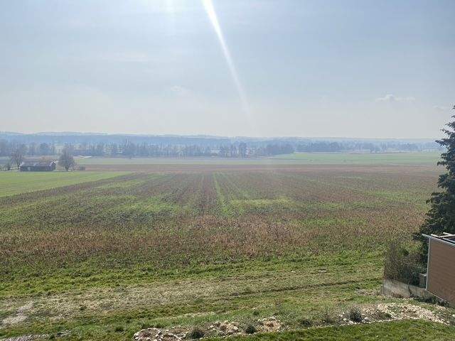 Etagenwohnung Aufhausen - 4 Zimmer, 116 m&sup2;, 1.150&euro; | Angebot:25850602