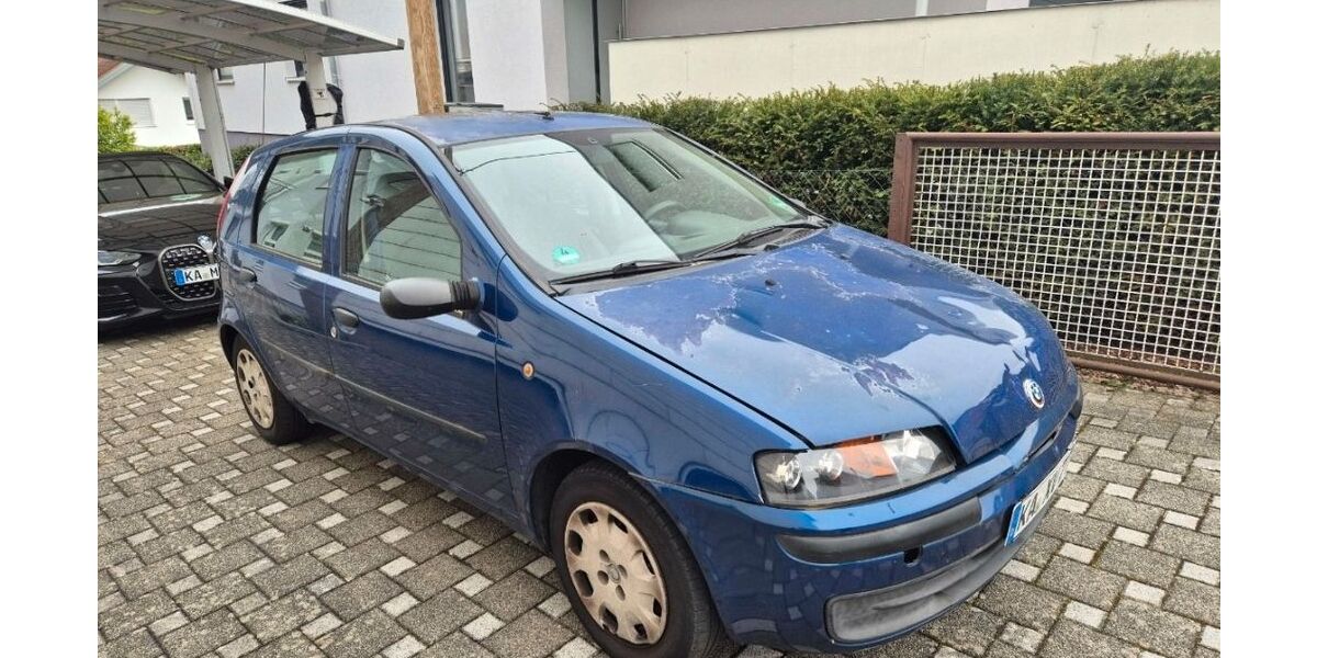 Fiat Punto 92.500 km 1.390 &euro; Karlsbad 76307