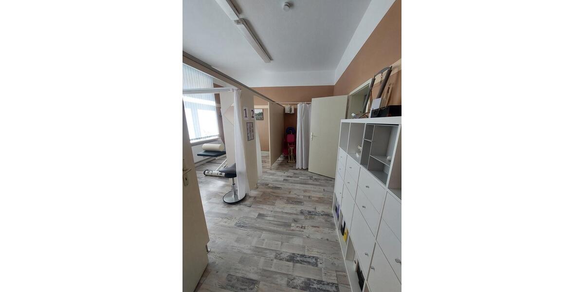 Büro Geschäftsstelle Praxis Gewerbe Vertrieb zimmer