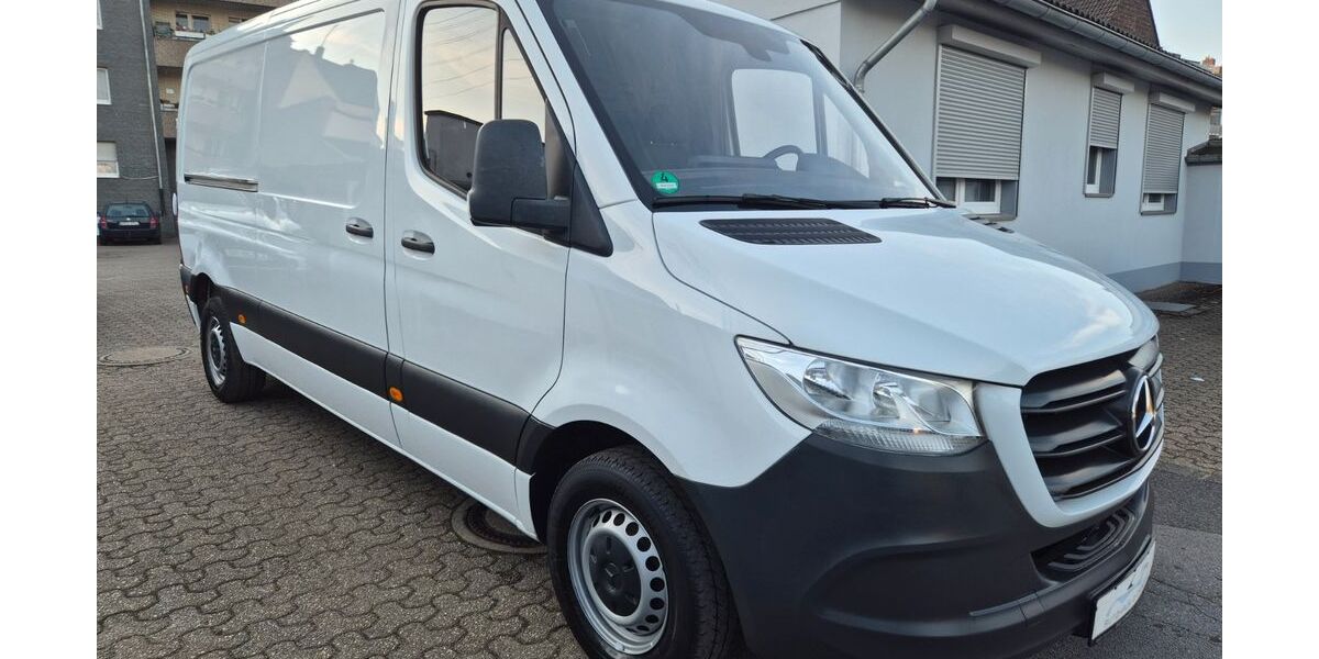 Mercedes-Benz Sprinter 85.000 km 26.399 &euro; Düsseldorf 40591