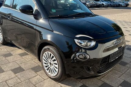 Fiat 500e 6.700 km 17.880 &euro; Schrobenhausen 86529