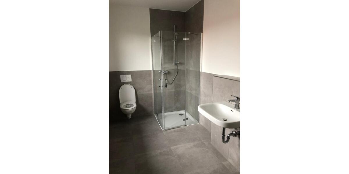 Etagenwohnung Burghausen - 3 Zimmer, 107 m&sup2;, 1.390&euro; | Angebot:26345451